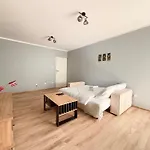 Reja Cozy Comfort By Bookinghost * فروتسواف
