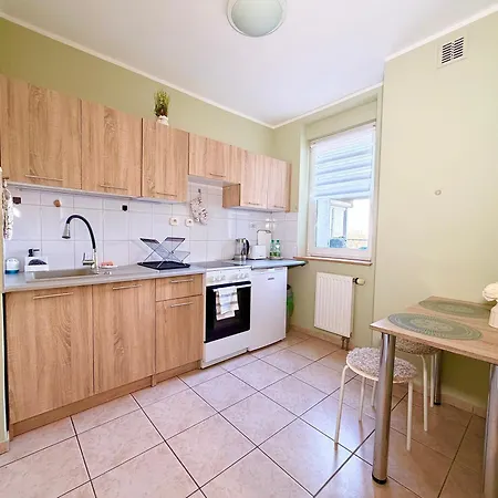 Reja Cozy Comfort By Bookinghost Apartman