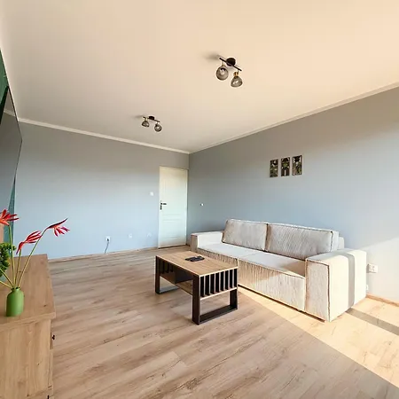 Reja Cozy Comfort By Bookinghost Apartman *