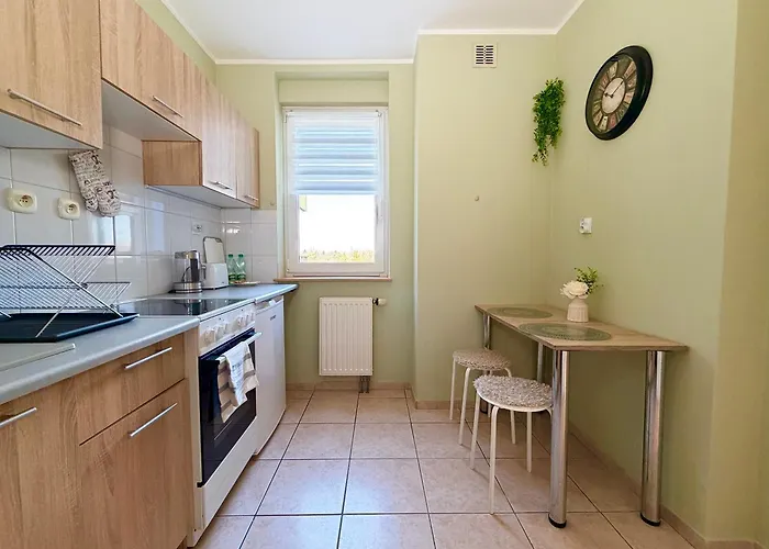 Reja Cozy Comfort By Bookinghost